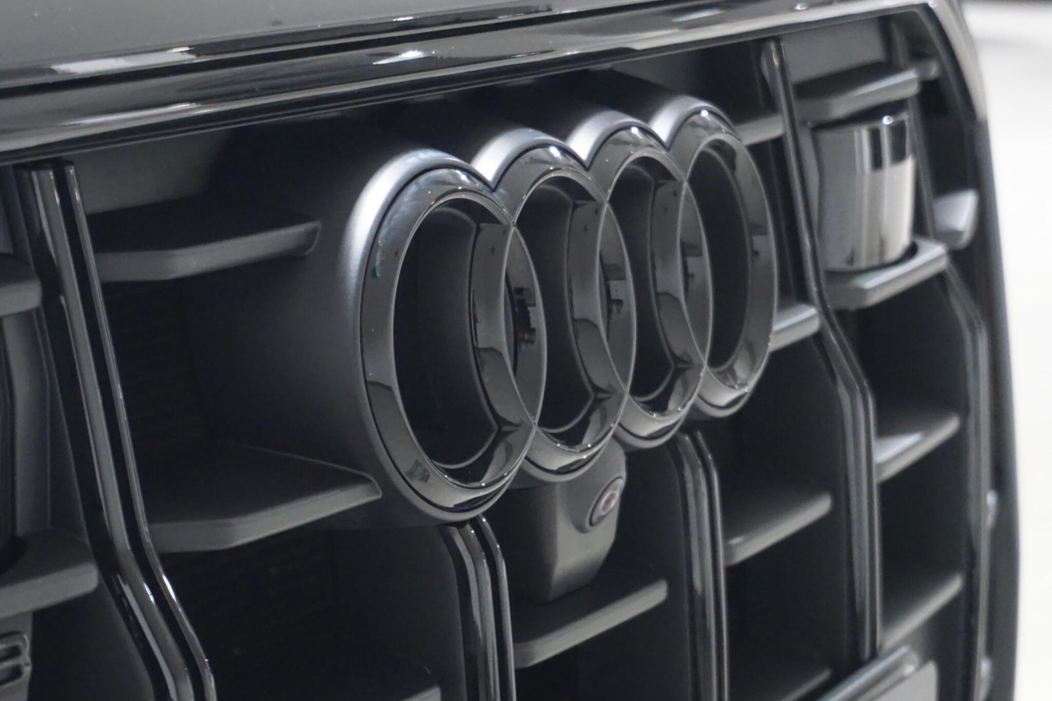 Audi SQ8 4.0 TFSI V8 Black Edition SUV 5dr Petrol Tiptronic quattro Euro 6 (s/s) (507 ps)